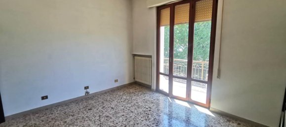 6-salle Appartement à Arezzo, Italy No. 300297 26