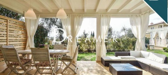 11 rooms Villa in Pietrasanta, Italy No. 35783 35