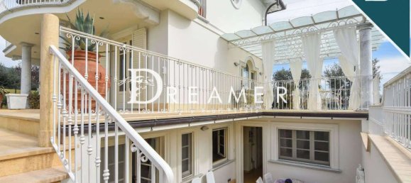 11 rooms Villa in Pietrasanta, Italy No. 35783 19