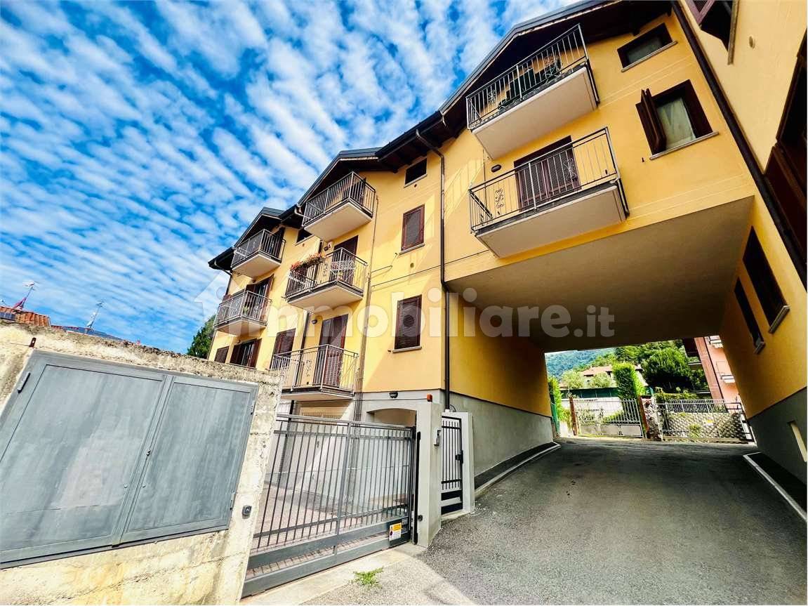 1 bedroom Apartment in Cittiglio, Italy No. 295724