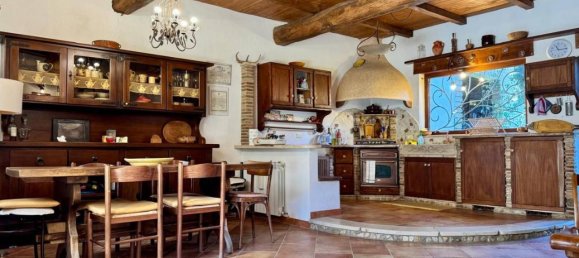 Villa de 4 habitaciónes en Scandriglia, Italy No. 35241 8