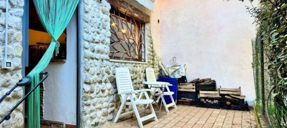 Villa de 4 habitaciónes en Scandriglia, Italy No. 35241 5