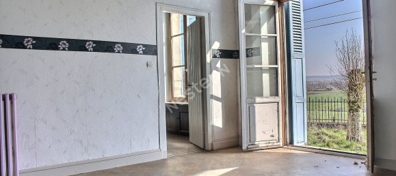 Casa de 5 dormitorios en Verdun, France No. 66709 9