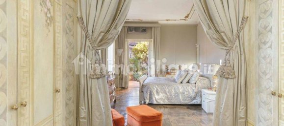 3 bedrooms Apartment in Bologna, Italy No. 355841 2