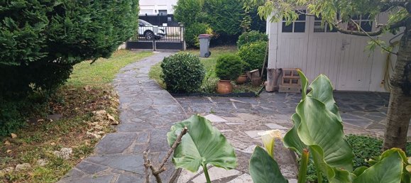 Casa de 2 dormitorios en Bobigny, France No. 172295 3