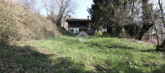 4 rooms House in Udine, Italy No. 53861 21