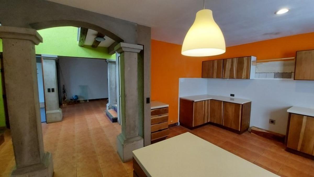 3 bedrooms House in Curridabat, Costa Rica No. 1206