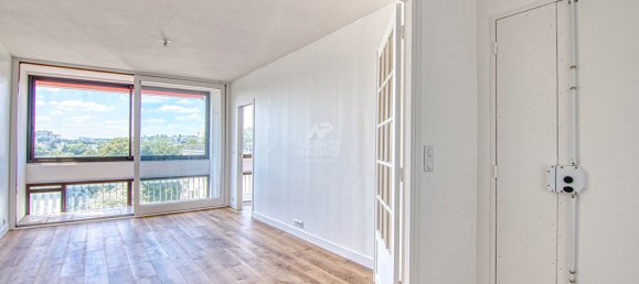 3 Schlafzimmer Wohnung in Saint-Germain-en-Laye, France, Nr. 164689 8
