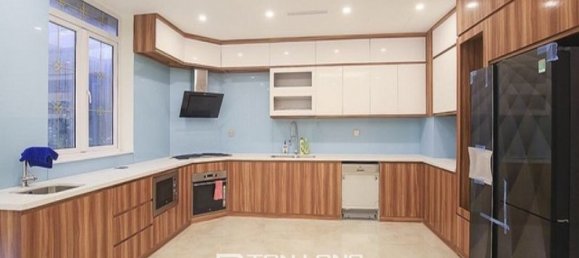 Villa de 5 dormitorios en Tay Ho, Vietnam No. 959 3