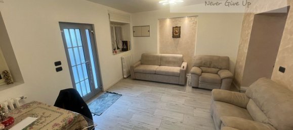 3 rooms House in Albuzzano, Italy No. 3553 3