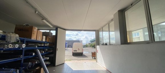 Склад 830м² в Томболо, Италия № 334734 3