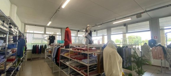 Склад 830м² в Томболо, Италия № 334734 41