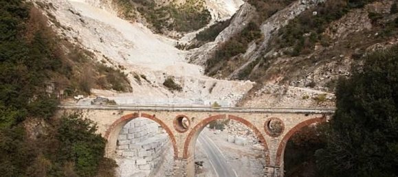 Вилла с 6 комнатами в Каррара, Италия № 59514 44