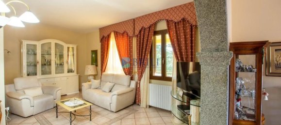 6 Schlafzimmer Villa in Luras, Italy, Nr. 326987 6