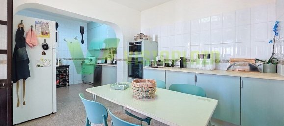 3 bedrooms Villa in Portimao, Portugal No. 250584 6