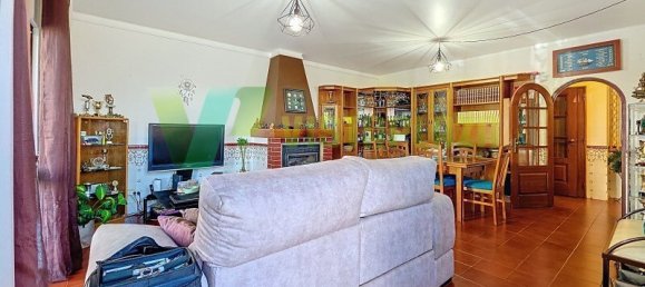 3 bedrooms Villa in Portimao, Portugal No. 250584 4