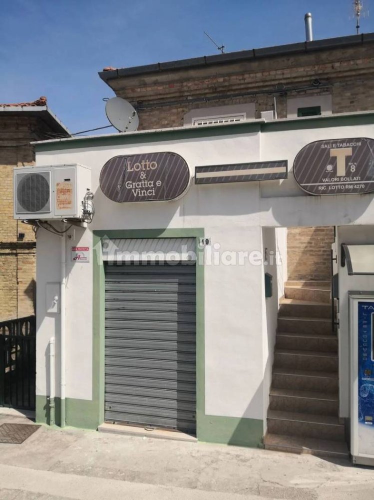  مكتب في Chieti, Italy 47متر مربع رقم 182131