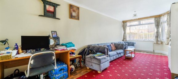 3 bedrooms Commercial property in Feltham, United Kingdom No. 9800 4