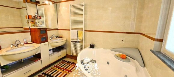 5 Schlafzimmer Villa in Arizzano, Italy, Nr. 135943 43