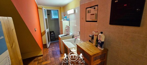 5 Schlafzimmer Villa in Arizzano, Italy, Nr. 135943 8