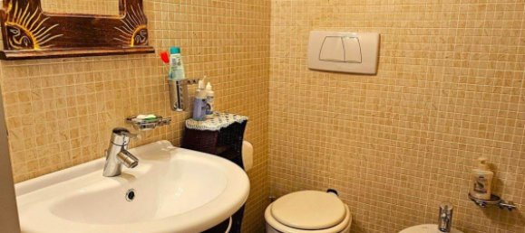 5 Schlafzimmer Villa in Arizzano, Italy, Nr. 135943 34