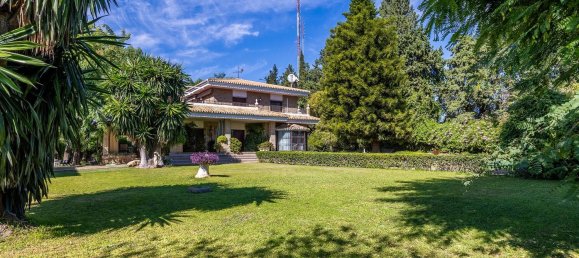 7 bedrooms House in Andalusia, Spain No. 95660 2