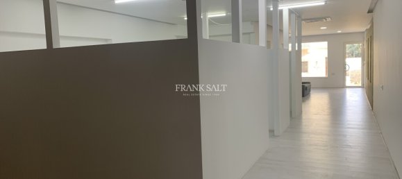 Bureau à Naxxar, Malta 148m² No. 12474 2