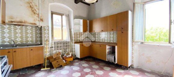 1 bedroom Apartment in Carrara, Italy No. 161608 2