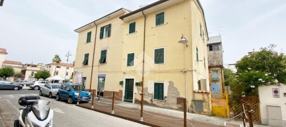1 bedroom Apartment in Carrara, Italy No. 161608 8