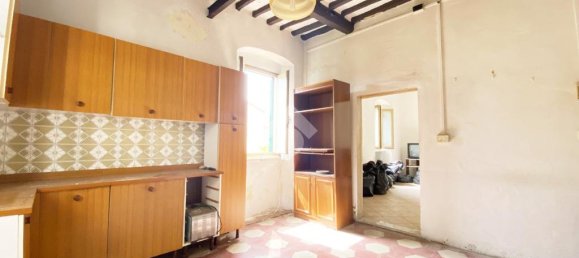 1 bedroom Apartment in Carrara, Italy No. 161608 5