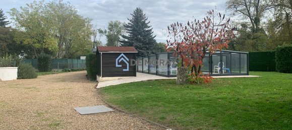 Castillos de 5 dormitorios en Nazelles-Negron, France No. 46902 8