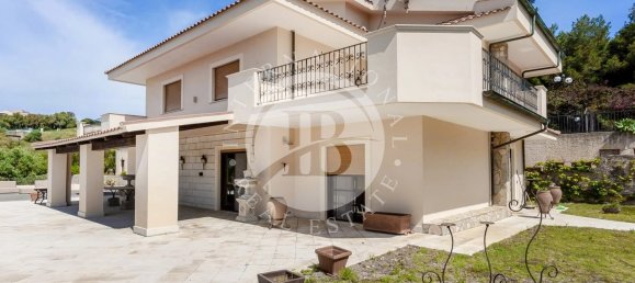 4 Schlafzimmer Villa in Messina, Italy, Nr. 219497 10