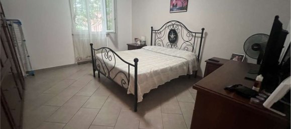 4 bedrooms Apartment in Piacenza, Italy No. 376415 7