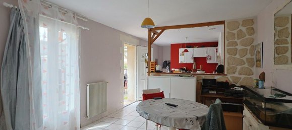 Casa de 3 dormitorios en Tours, France No. 62788 6