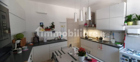 Apartamento T2 em Induno Olona, Italy N.º 378979 2