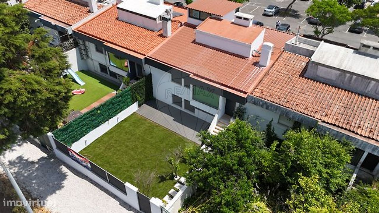 4 bedrooms House in Amadora, Portugal No. 173371