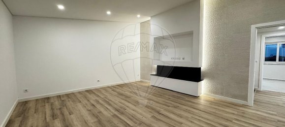 4 bedrooms House in Amadora, Portugal No. 173371 20