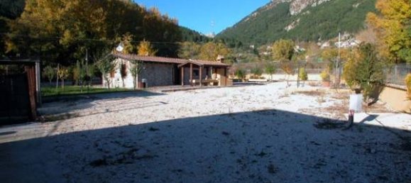 2 bedrooms House in Ovindoli, Italy No. 164369 10