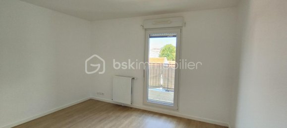 2 chambres Appartement à Noisy-le-Sec, France No. 325913 8