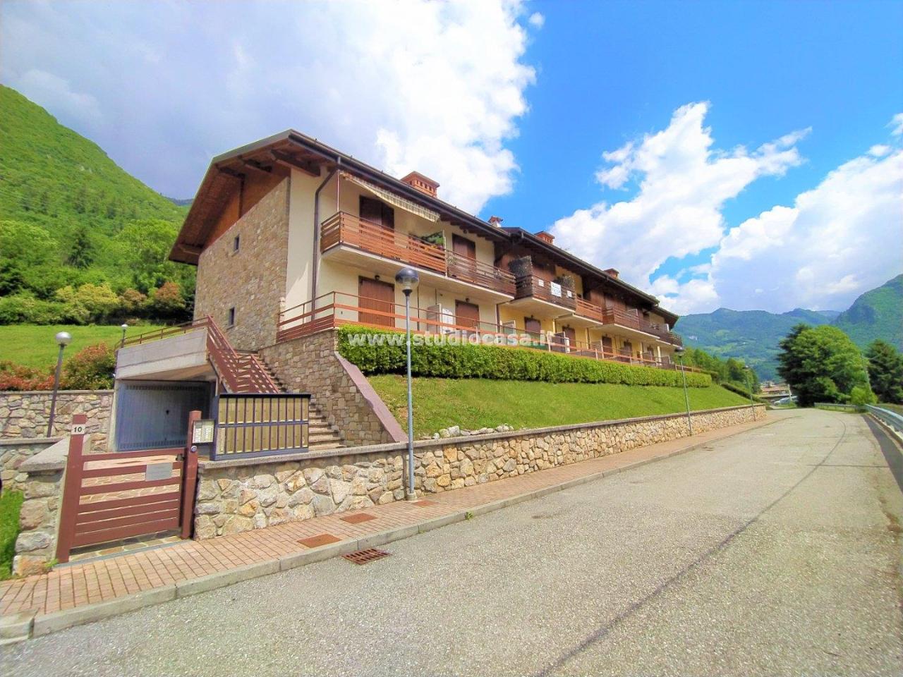 2 rooms Apartment in Parre, Italy No. 114009