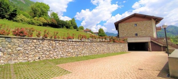 2 rooms Apartment in Parre, Italy No. 114009 4