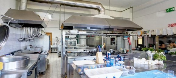 Hotel de 16 dormitorios en Arpino, Italy No. 31221 29