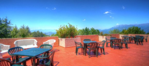 Hotel de 16 dormitorios en Arpino, Italy No. 31221 22