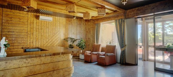 Hotel de 16 dormitorios en Arpino, Italy No. 31221 8