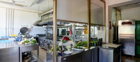 Hotel de 16 dormitorios en Arpino, Italy No. 31221 35