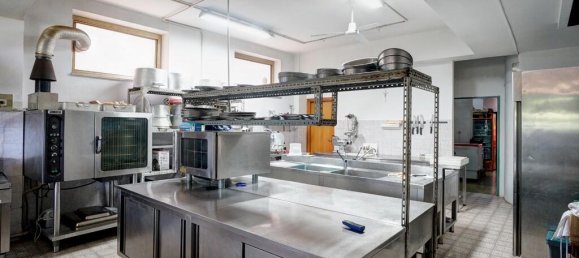 Hotel de 16 dormitorios en Arpino, Italy No. 31221 26