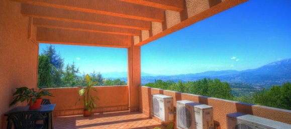 Hotel de 16 dormitorios en Arpino, Italy No. 31221 24