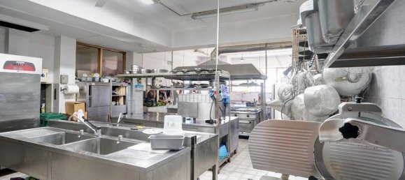 Hotel de 16 dormitorios en Arpino, Italy No. 31221 28