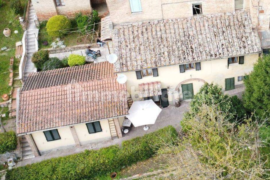 3 Schlafzimmer Haus in Siena, Italy, Nr. 291605