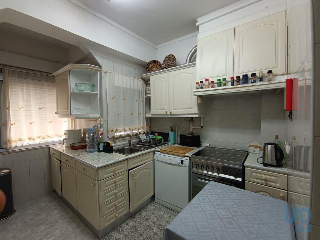 3 غرف نوم شقة في Oeiras, Portugal رقم 282047